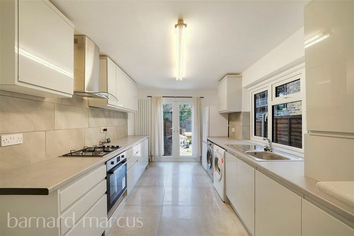 2 Bedroom Terraced House To Rent In Edridge Road, Croydon, CR0