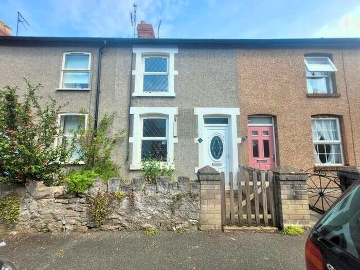 2 Bedroom Property To Rent In Pen Y Bryn, Old Colwyn, LL29