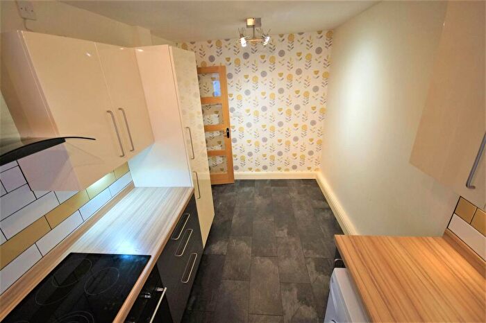 2 Bedroom Apartment To Rent In Park Road, Moseley, Birmingham, B13