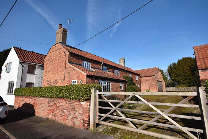 4 Bedroom Detached House For Sale In Main Street, Weston, Newark, NG23