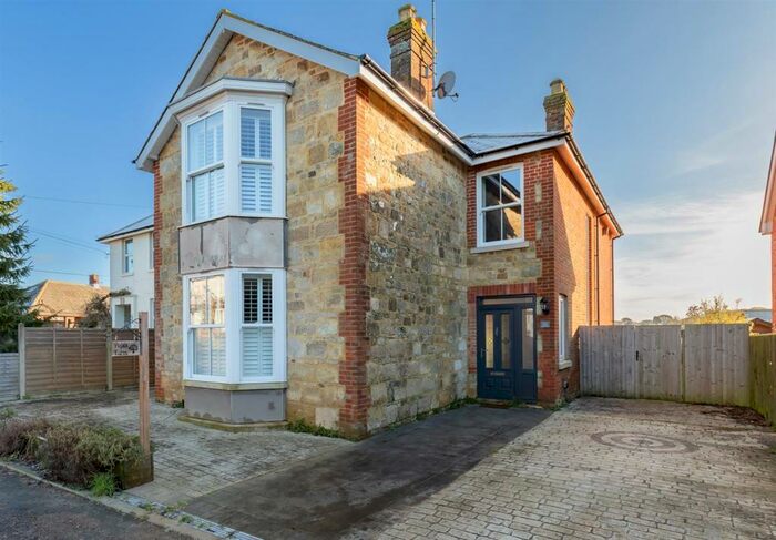 5 Bedroom House To Rent In Palmers Lane, Newchurch, Sandown, PO36