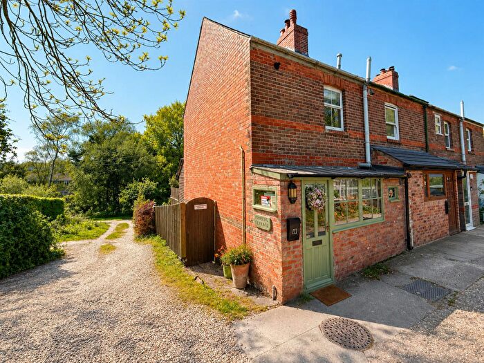 2 Bedroom End Of Terrace House For Sale In Hambro Terrace, Preston, Weymouth, DT3