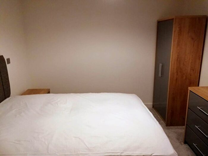 2 Bedroom Flat To Rent In Conditioning House, Cape Street, Bradford, BD1