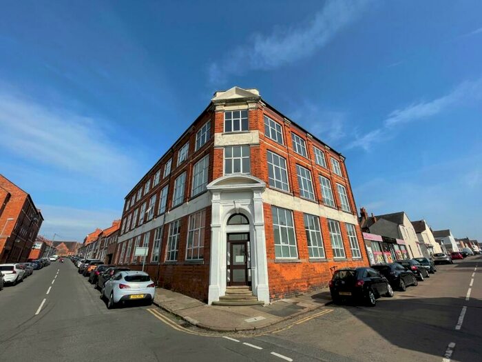 1 Bedroom Apartment For Sale In Artizan Road, Northampton, NN1