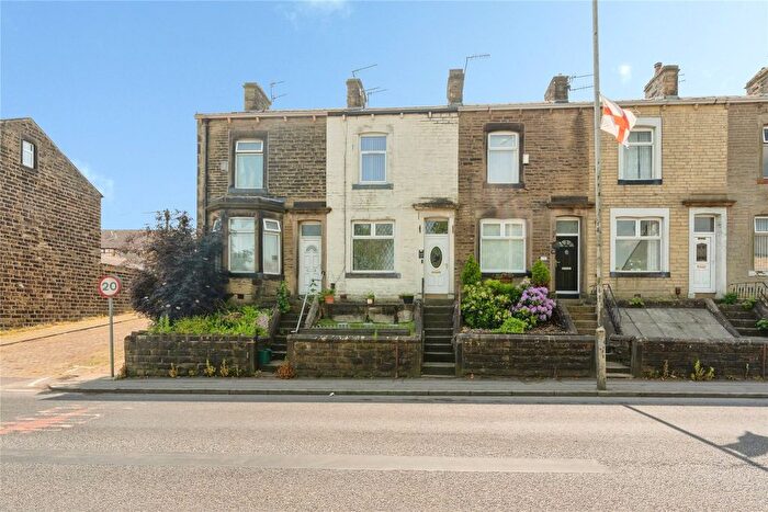 3 Bedroom Terraced House For Sale In Burnley Road, Colne, Lancashire, BB8