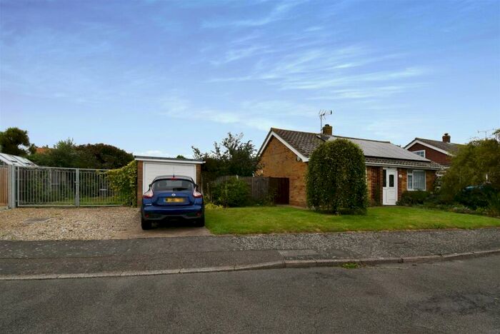 2 Bedroom Detached Bungalow To Rent In Staden Park, Trimingham, Norwich, NR11