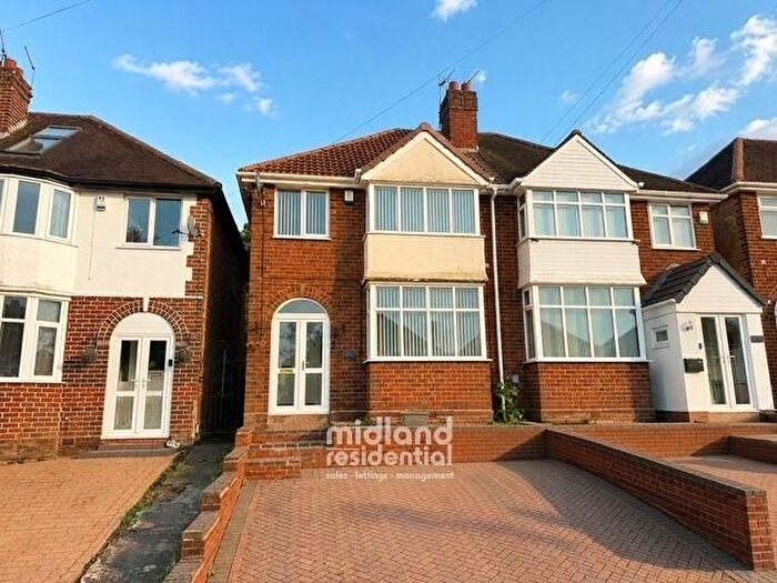 3 Bedroom Semi Detached House For Sale In Perry Wood Road, Great Barr, Birmingham, B42