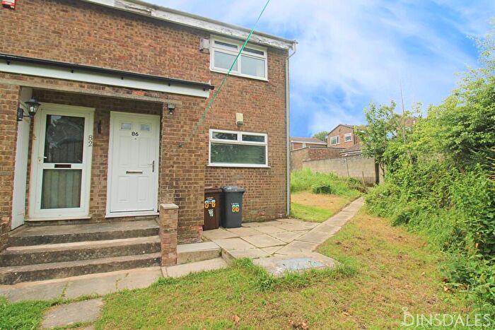 1 Bedroom Apartment To Rent In Glenbrook Drive, Bradford, BD7