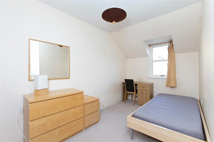 2 Bedroom End Of Terrace House To Rent In Younger Gardens, St Andrews, Fife, KY16