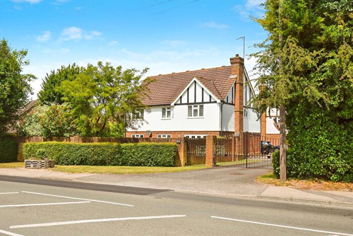 5 Bedroom Detached House For Sale In Ashford Road, Harrietsham, Maidstone, ME17