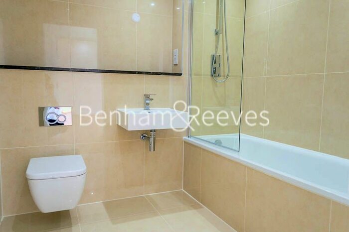 1 Bedroom Flat To Rent In Stewarts Road, London, SW8