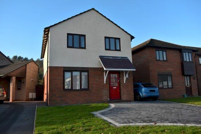 4 Bedroom Property To Rent In Johnstown, Carmarthen, SA31