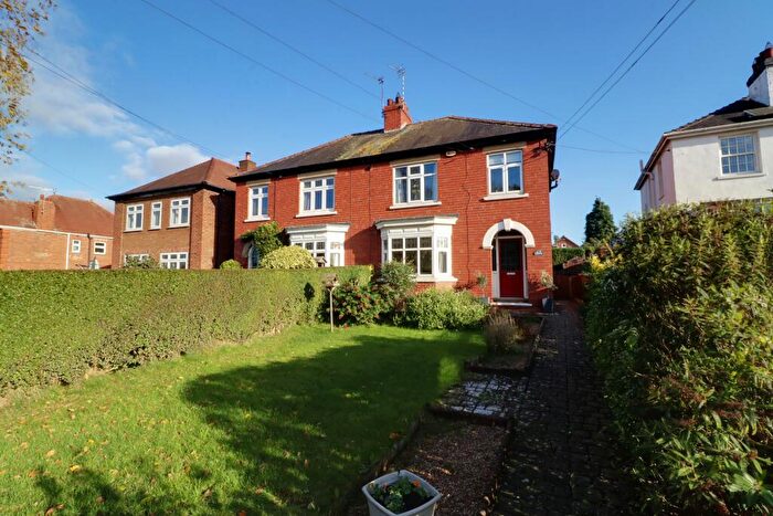 3 Bedroom Semi-Detached House For Sale In Burnham Road, Epworth, Lincolnshire, DN9
