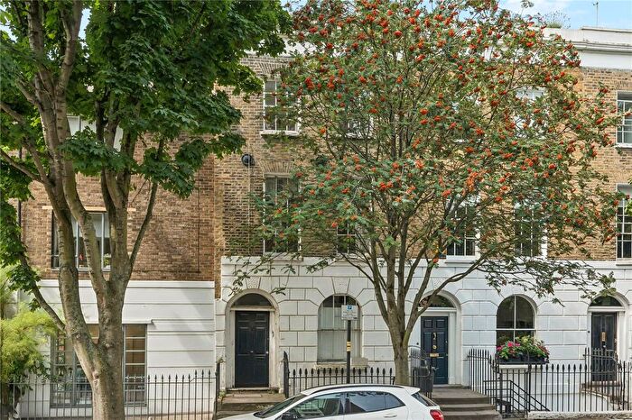 4 Bedroom Terraced House For Sale In St. Peter's Street, London, N1