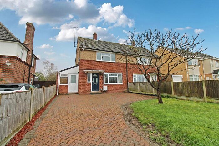 2 Bedroom Semi Detached House For Sale In Luton Road, Barton-Le-Clay, MK45