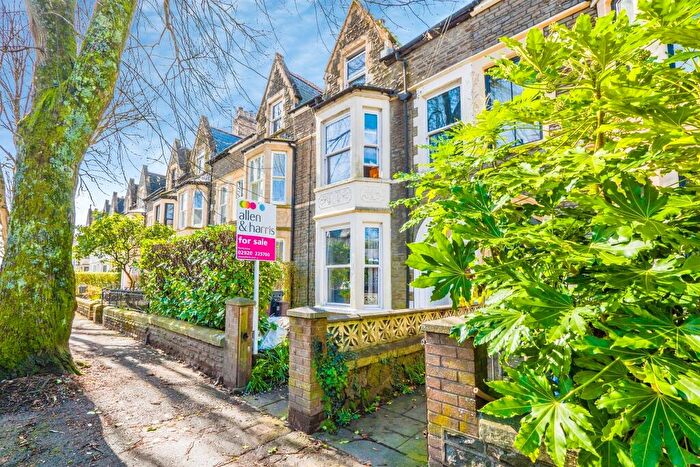 2 Bedroom Apartment For Sale In Conway Road, Cardiff, CF11