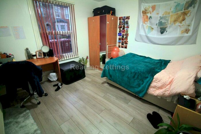 6 Bedroom Terraced House To Rent In Blenheim Road, Reading, RG1