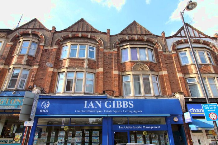 2 Bedroom Flat To Rent In Windmill Hill, Enfield EN2