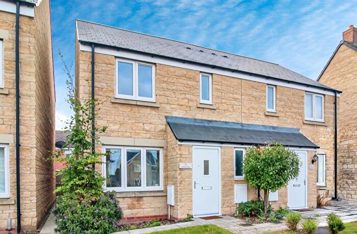 3 Bedroom Semi-Detached House For Sale In Airfield Way, Weldon, Corby, NN17