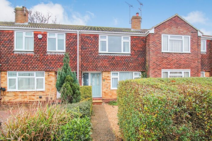 2 Bedroom Terraced House For Sale In Beta Road, Farnborough, GU14