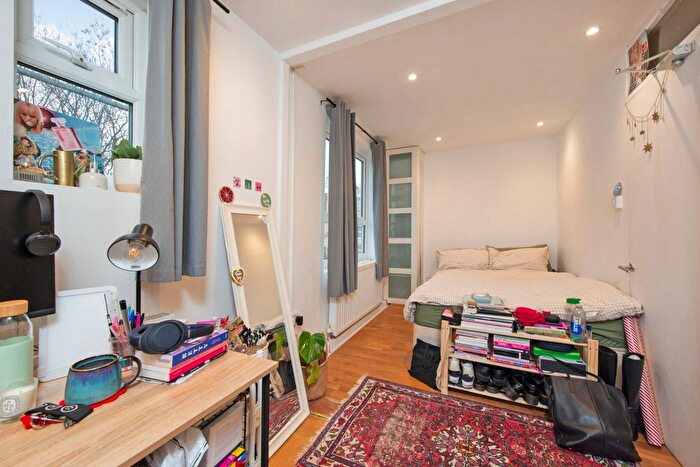 3 Bedroom Flat To Rent In Holloway Road, Tufnell Park, N7