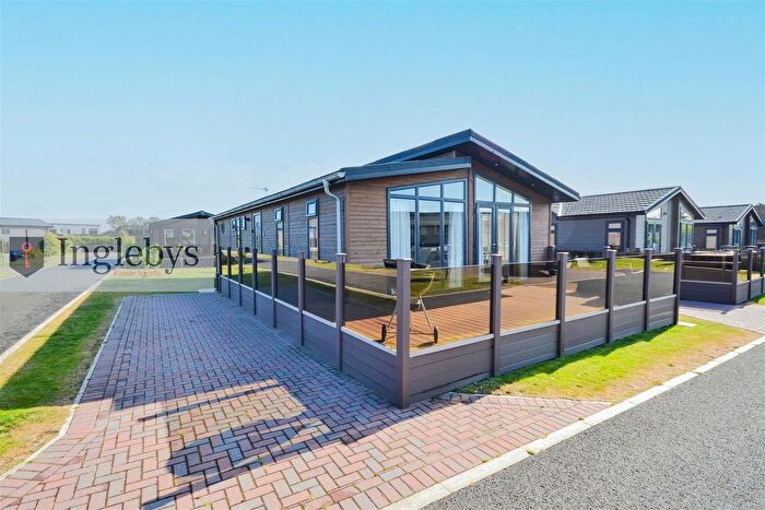 3 Bedroom Mobile/park Home For Sale In The Crab Pot, The Pines, Runswick, Saltburn-By-The-Sea, TS13