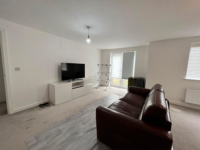 2 Bedroom Flat To Rent In Shepherds Green Road, Shirley, Solihull, B90