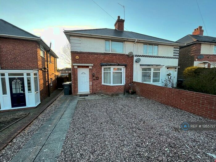3 Bedroom Semi-Detached House To Rent In Tedstone Road, Quinton, Birmingham, B32