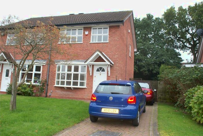 3 Bedroom Semi-Detached House To Rent In New Meadow Close, Northfield, Birmingham, West Midlands, B31