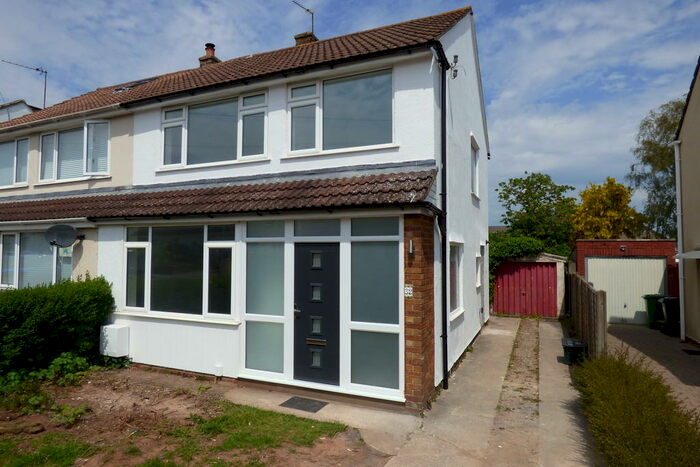 3 Bedroom Semi-Detached House To Rent In Bradley Avenue, Winterbourne, BS36
