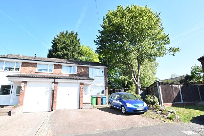 3 Bedroom Semi-Detached House For Sale In Mossbank Grove, Heywood, OL10