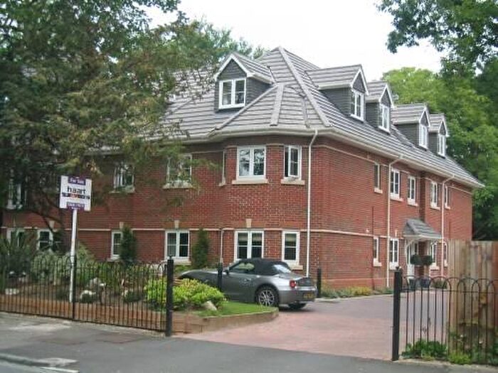 2 Bedroom Flat To Rent In Maidenhead, Bath Road, Unfurnished, SL6