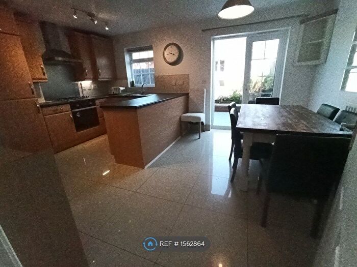 5 Bedroom Terraced House To Rent In Boundary Lane, Shirley, Solihull, B90