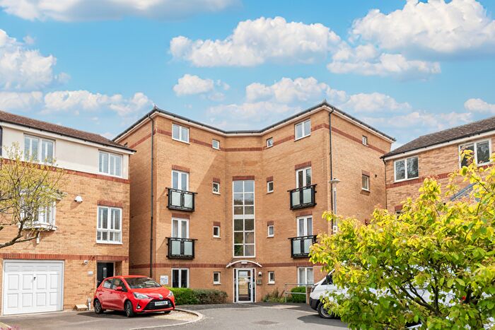 2 Bedroom Flat For Sale In Woodacre, Portishead, BS20