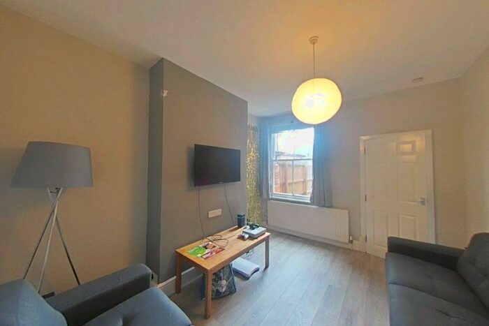 5 Bedroom Property To Rent In Arthur Street, Loughborough, LE11