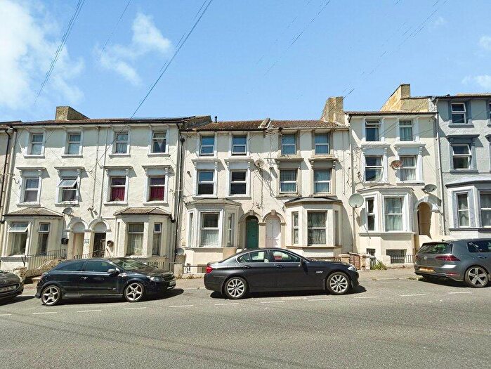 1 Bedroom Flat To Rent In Dover Road, Folkestone, CT20