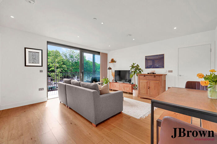 1 Bedroom Flat For Sale In Bannister House, London, London, London, E3