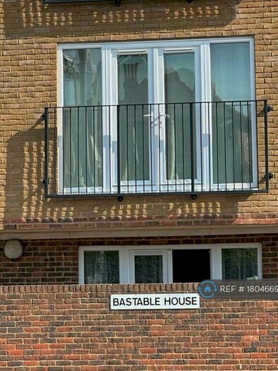 2 Bedroom Flat To Rent In Station Way, Crawley, RH10