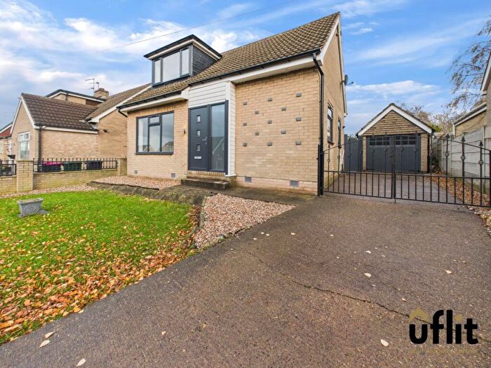 3 Bedroom Bungalow For Sale In Kynance Crescent, Brinsworth, Rotherham, S60