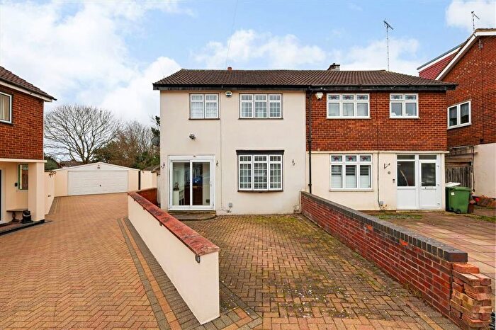 3 Bedroom Semi-Detached House To Rent In Eynswood Drive, Sidcup, DA14