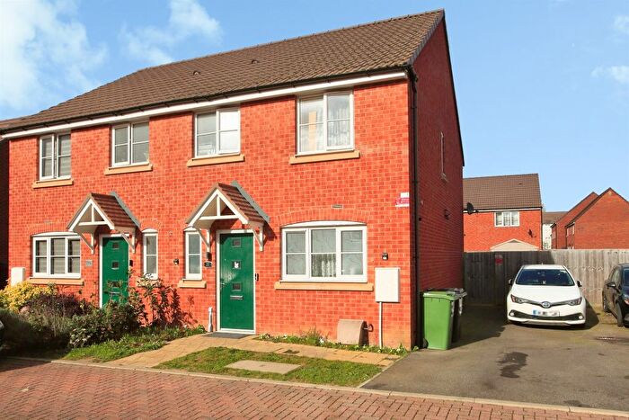 3 Bedroom Semi Detached House For Sale In Apricot Close, Peterborough, PE1