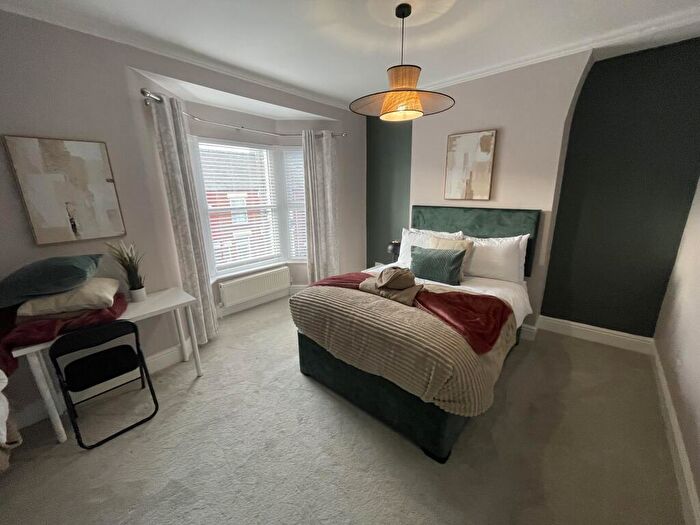 1 Bedroom House To Rent In Lugard Road, L17