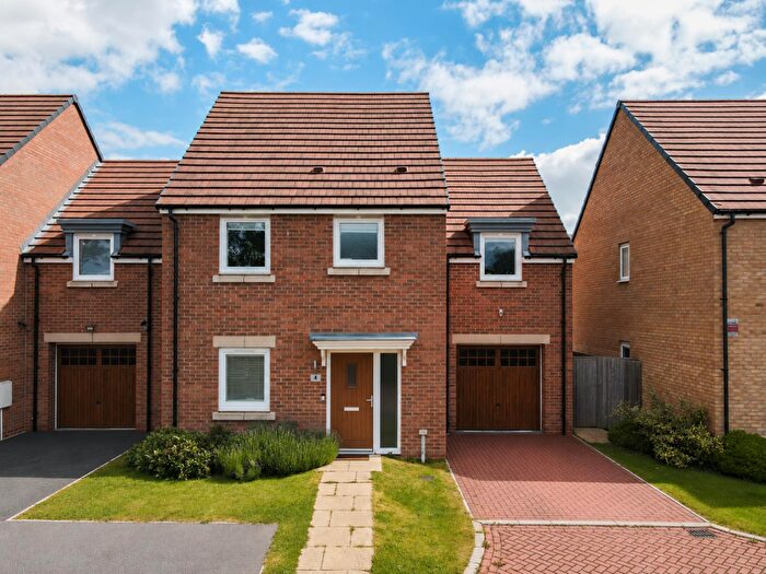 4 Bedroom Detached House For Sale In Nightingale Grove, Nottingham, NG2