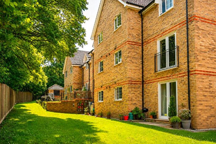 2 Bedroom Apartment For Sale In Lamtarra Way, Newbury, Berkshire, RG14