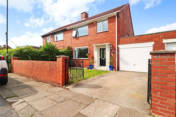 3 Bedroom Semi-Detached House For Sale In Simonside Avenue, Wallsend, Tyne And Wear, NE28