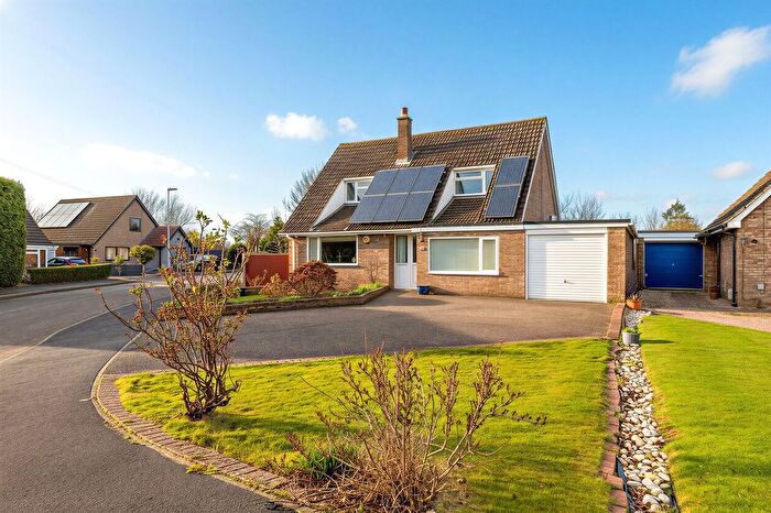 3 Bedroom Detached House For Sale In Bishops Road, Somersham, Huntingdon, PE28