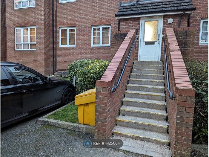 2 Bedroom Flat To Rent In Harlequin Court, Coventry, CV3