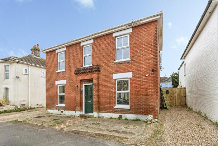 4 Bedroom Detached House For Sale In Langton Road, Bournemouth, BH7