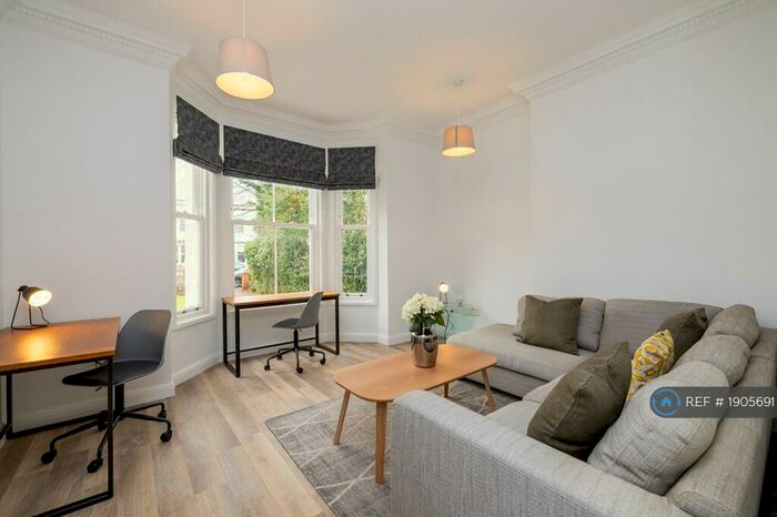 2 Bedroom Flat To Rent In Leam Terrace, Leamington Spa, CV31