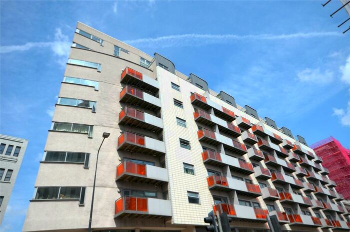 2 Bedroom Apartment To Rent In The Lock Building, Whitworth Street West, Manchester City Centre, M1